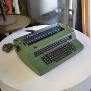 IBM Golf Ball Electric Typewriter Model 670X
