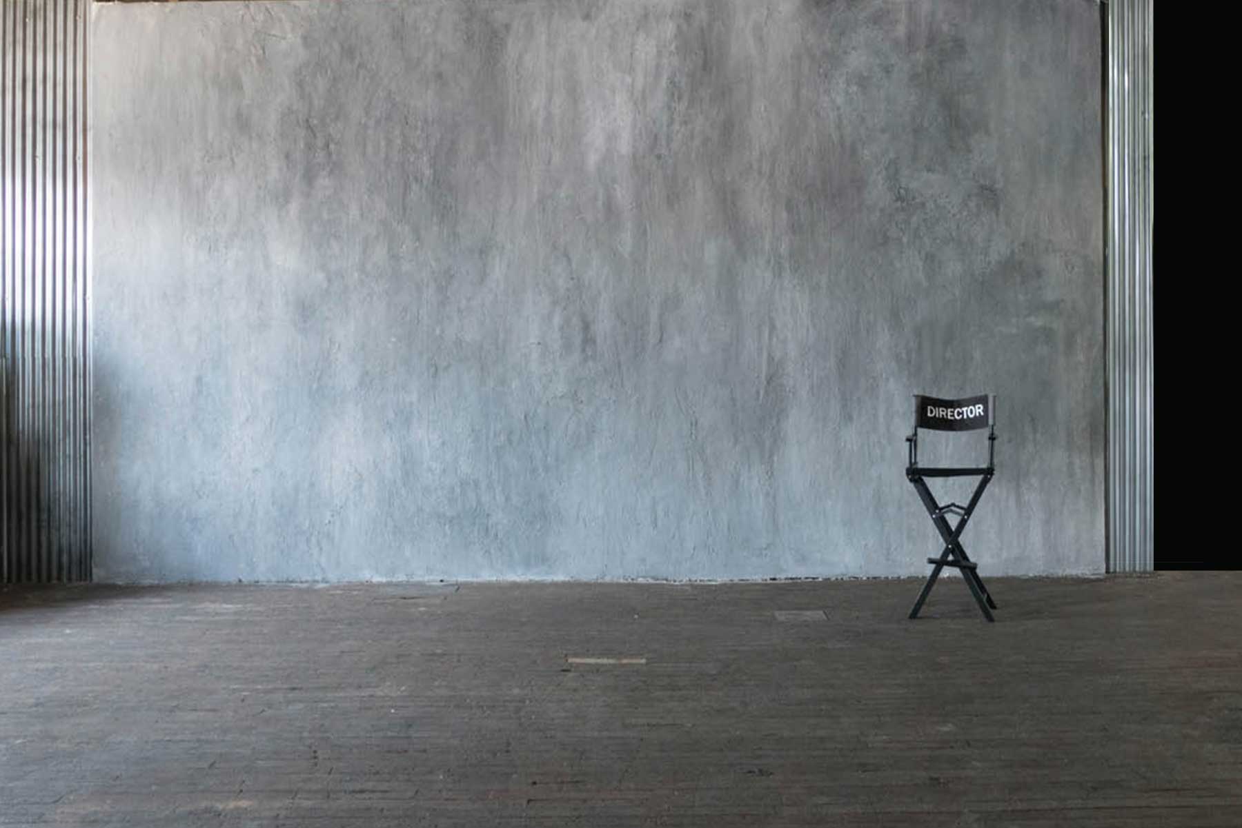 Studio 1 Warehouse - Grey Mottled Wall